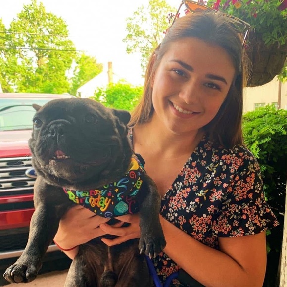 Meet your Posher, Megan - Picture 3 of 8